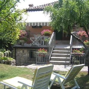 https://al-borgo-arqua-petrarca.hotelinveneto.com